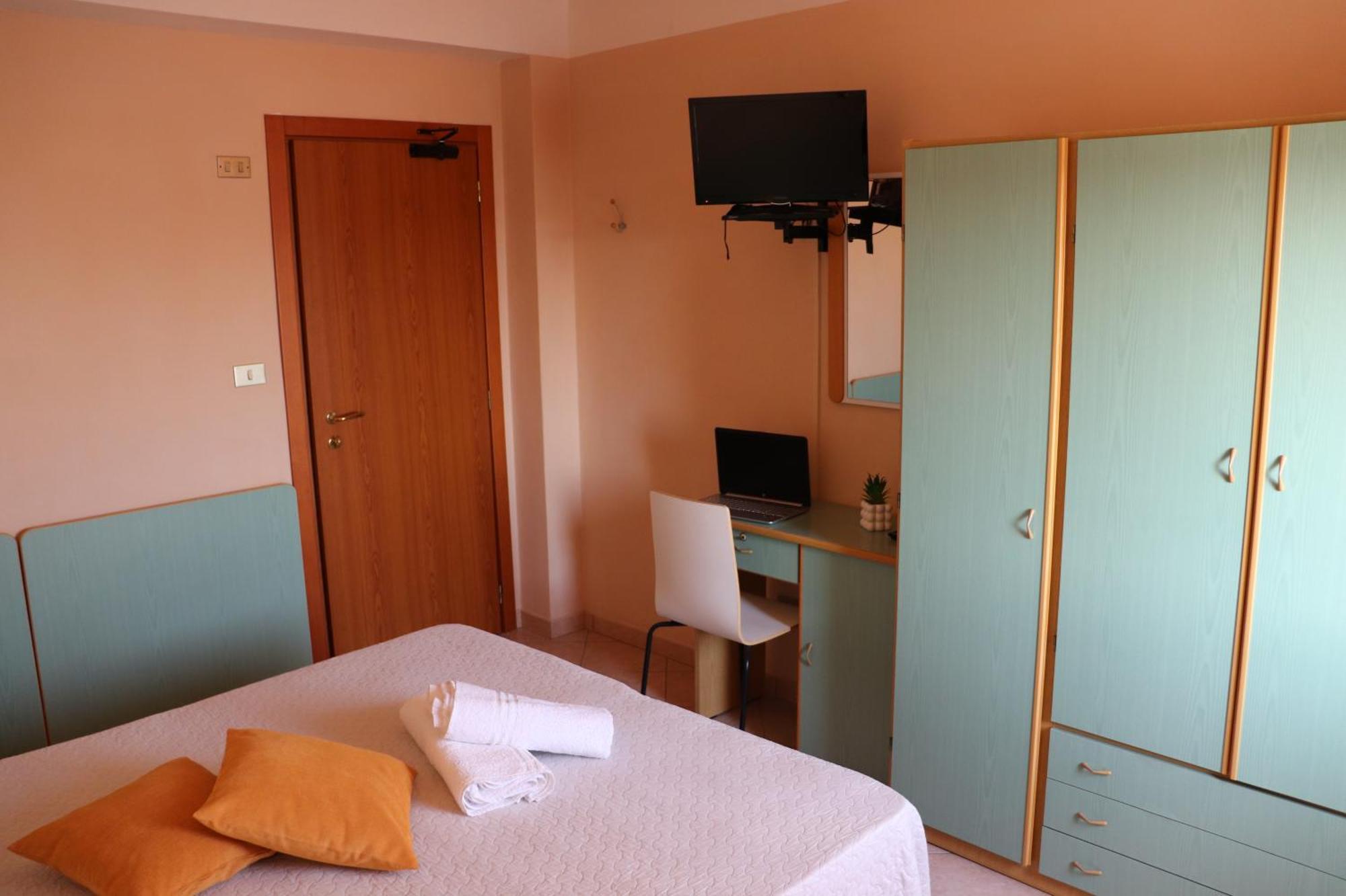 Hotel Barca D'Oro Bellaria-Igea Marina Exterior foto