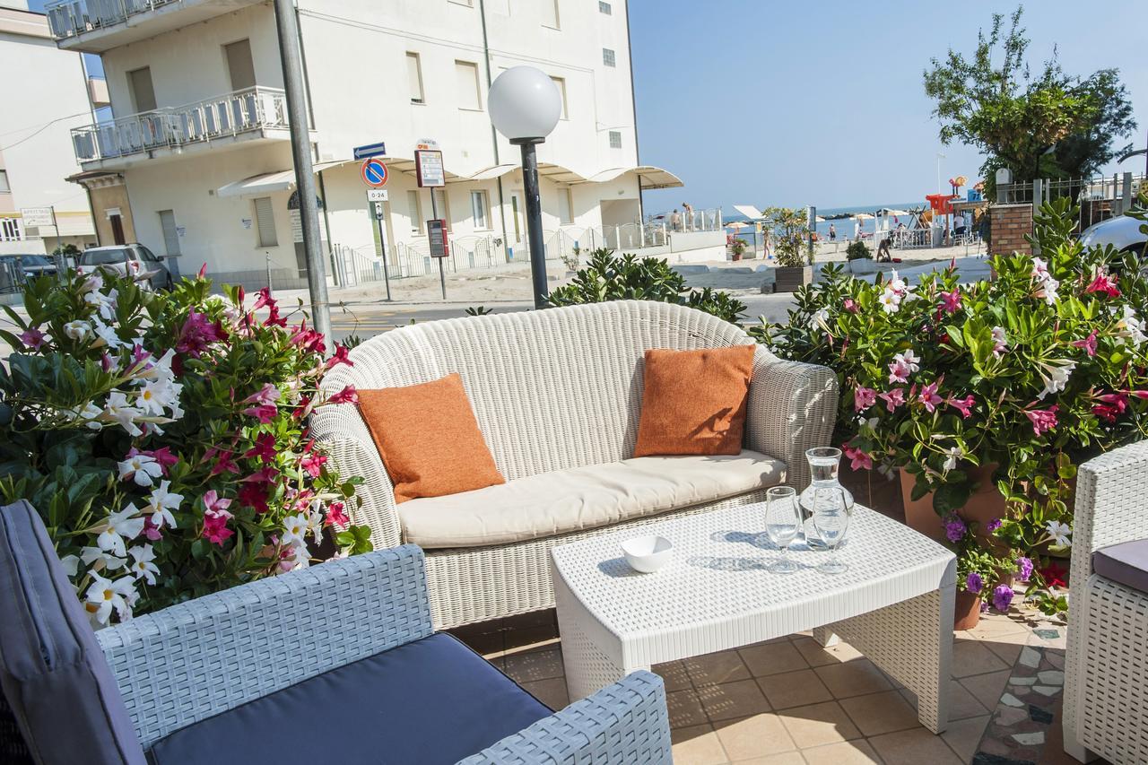Hotel Barca D'Oro Bellaria-Igea Marina Exterior foto